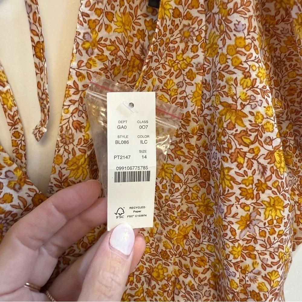 J. CREW puff Sleeve V Neck Top In Scattered Blooms NWT
